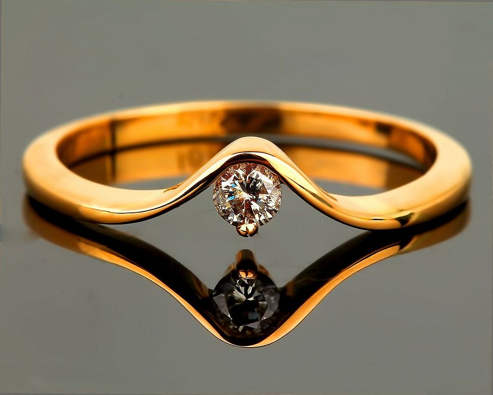 Оригинальные женские кольца из золота